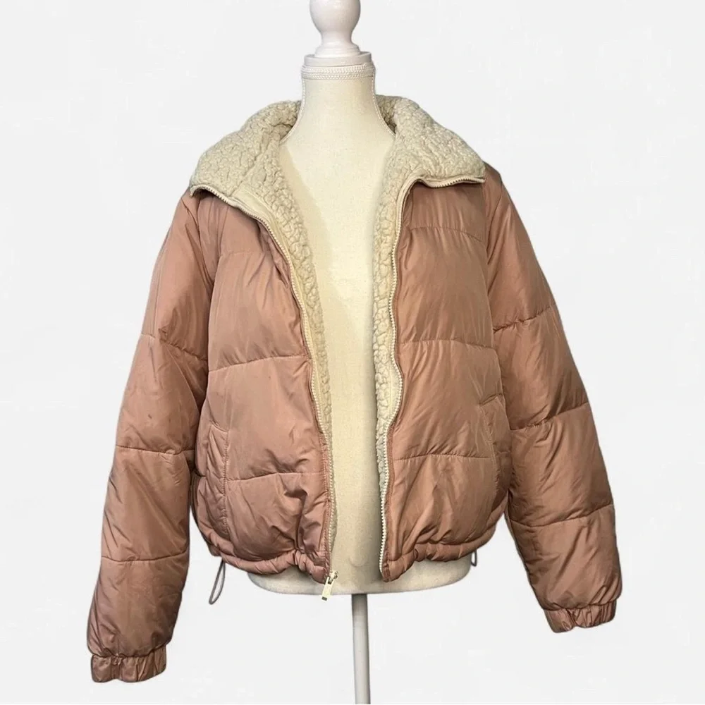 Hollister Women's pink Puffer Jacket with Sherpa Lining Size Large